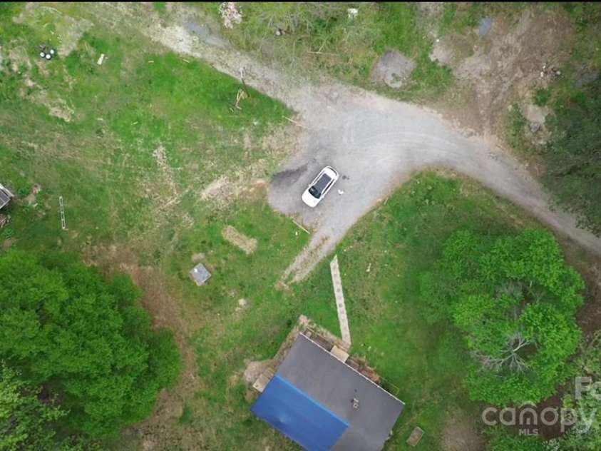 181 Canipe Road, Dallas, NC 28034.  MLS# CAR4245332, YatesRealty ID 15194. 