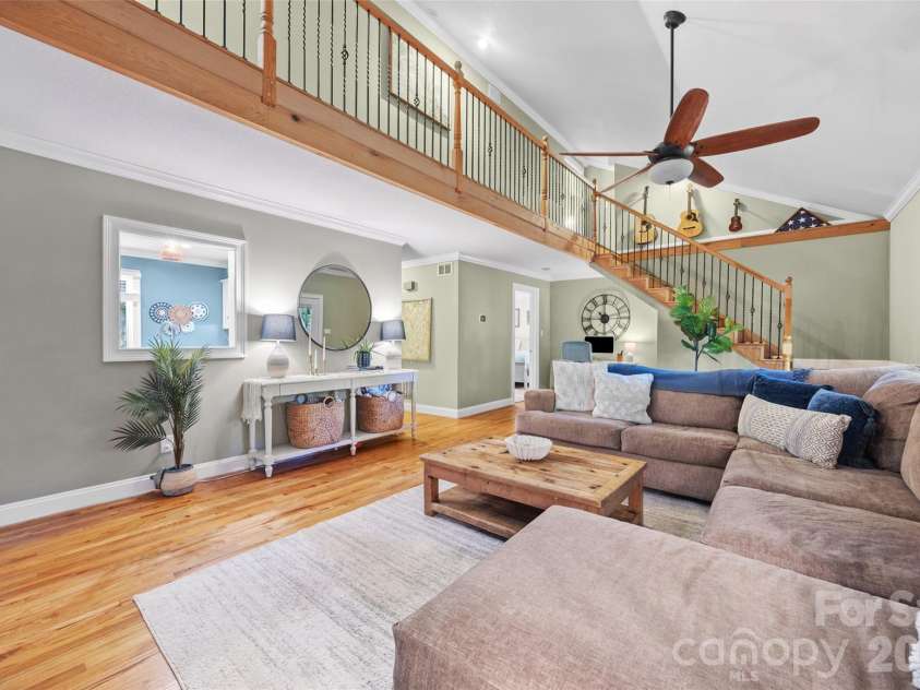 2237 Wintercrest Drive, Rock Hill, SC 29732.  MLS# CAR4373141, YatesRealty ID 15195. 