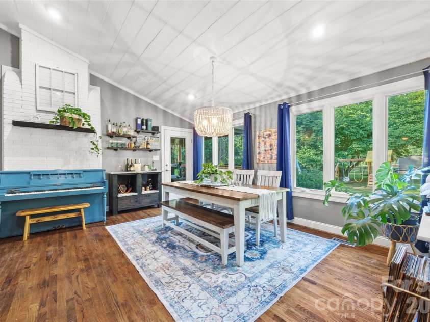 2237 Wintercrest Drive, Rock Hill, SC 29732.  MLS# CAR4373141, YatesRealty ID 15195. 