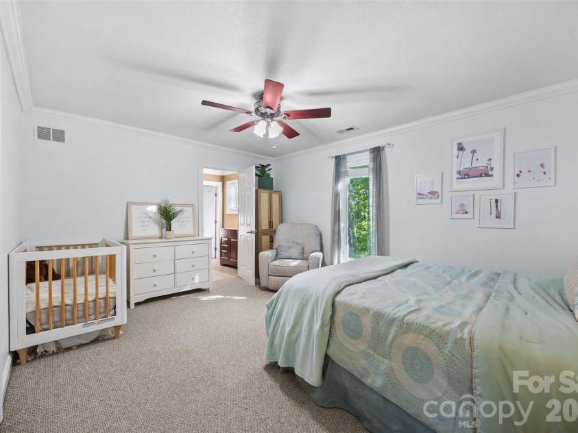 2237 Wintercrest Drive, Rock Hill, SC 29732.  MLS# CAR4373141, YatesRealty ID 15195. 