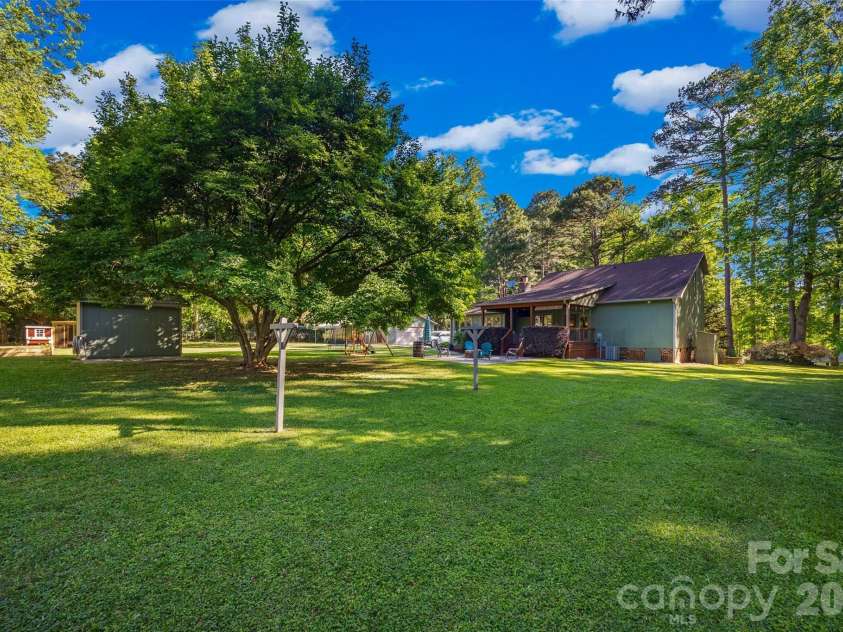 2237 Wintercrest Drive, Rock Hill, SC 29732.  MLS# CAR4373141, YatesRealty ID 15195. 
