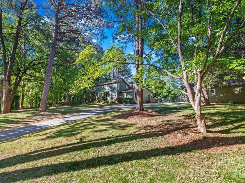 2237 Wintercrest Drive, Rock Hill, SC 29732.  MLS# CAR4373141, YatesRealty ID 15195. 