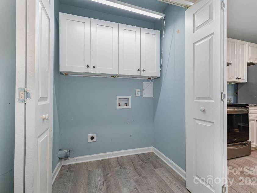 413 Henderson Es Street, East Spencer, NC 28144.  MLS# CAR4241602, YatesRealty ID 15195. 