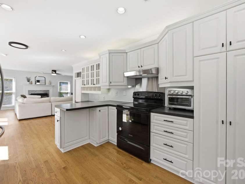 2105 Wittstock Drive, Charlotte, NC 28210.  MLS# CAR4372785, YatesRealty ID 15197. 