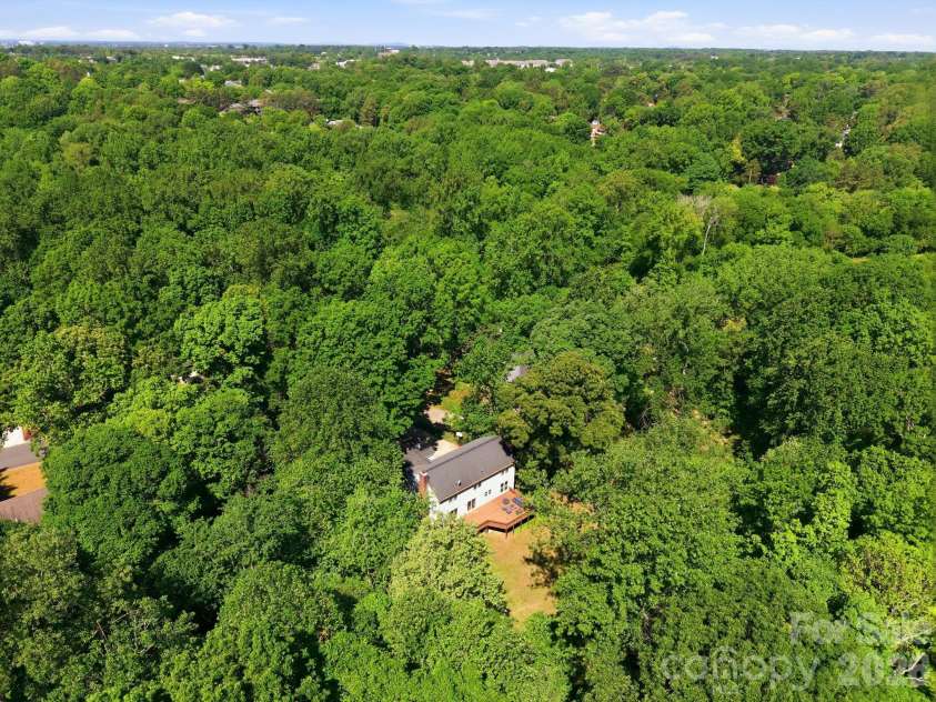 2105 Wittstock Drive, Charlotte, NC 28210.  MLS# CAR4372785, YatesRealty ID 15197. 