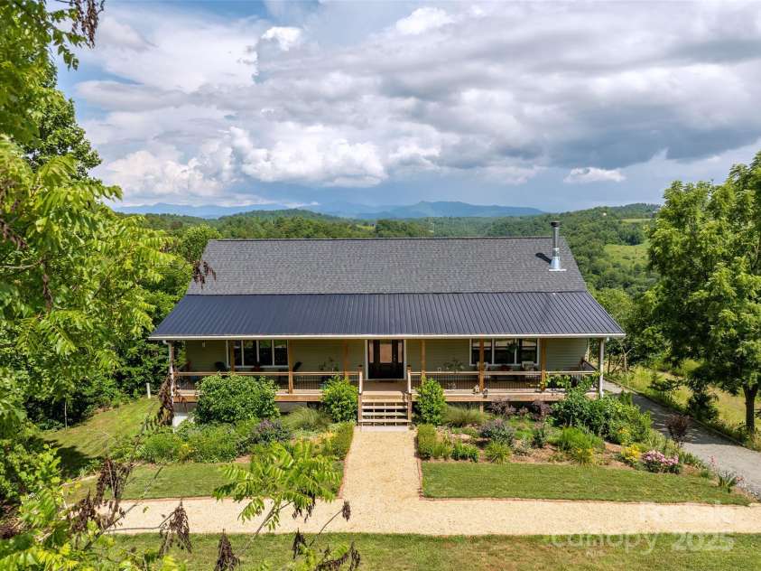 901 Boulder Road, Marshall, NC 28753.  MLS# CAR4245288, YatesRealty ID 15197. 