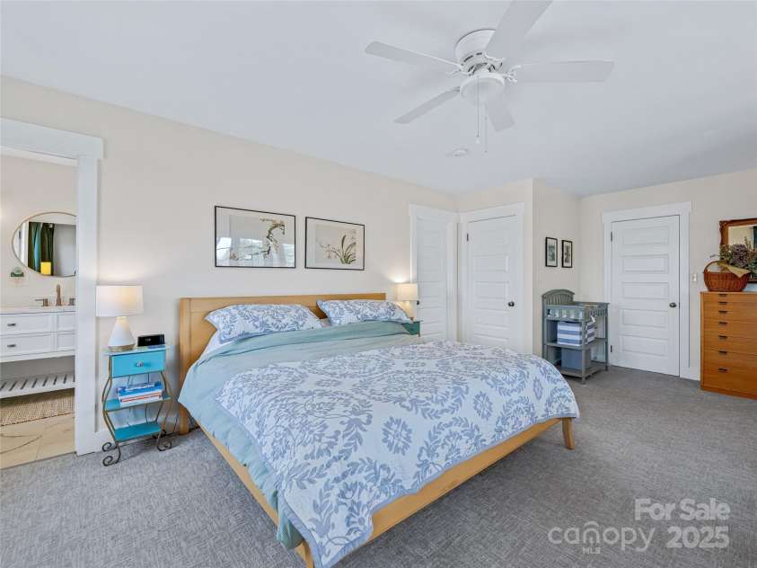 901 Boulder Road, Marshall, NC 28753.  MLS# CAR4245288, YatesRealty ID 15197. Primary Bedroom with Ensuite Bathroom