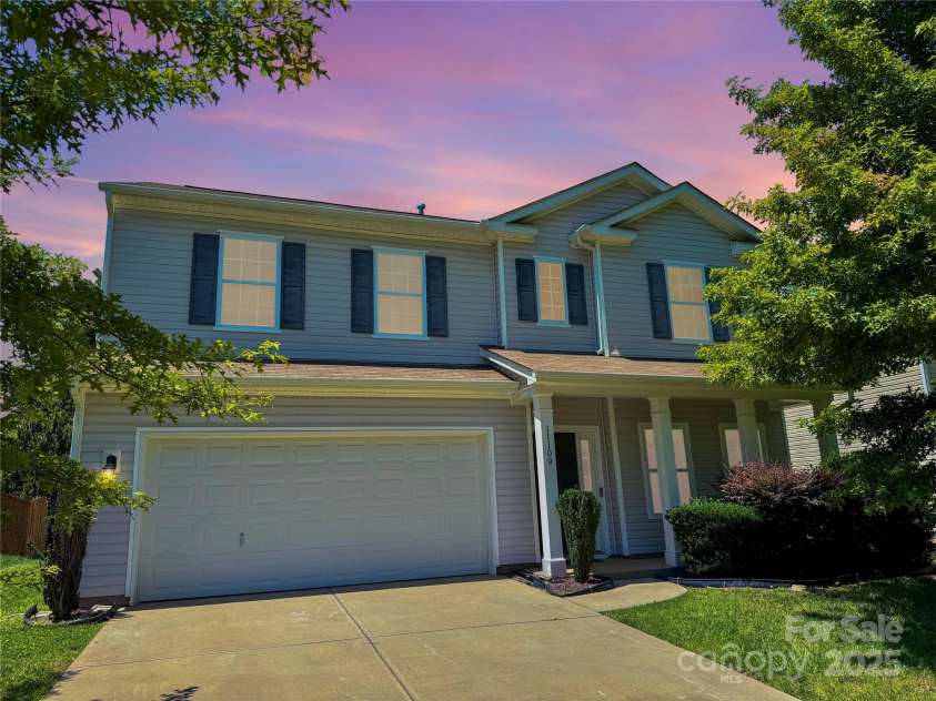 11109 Pond Valley Court, Charlotte, NC 28269.  MLS# CAR4273607, YatesRealty ID 15198. 