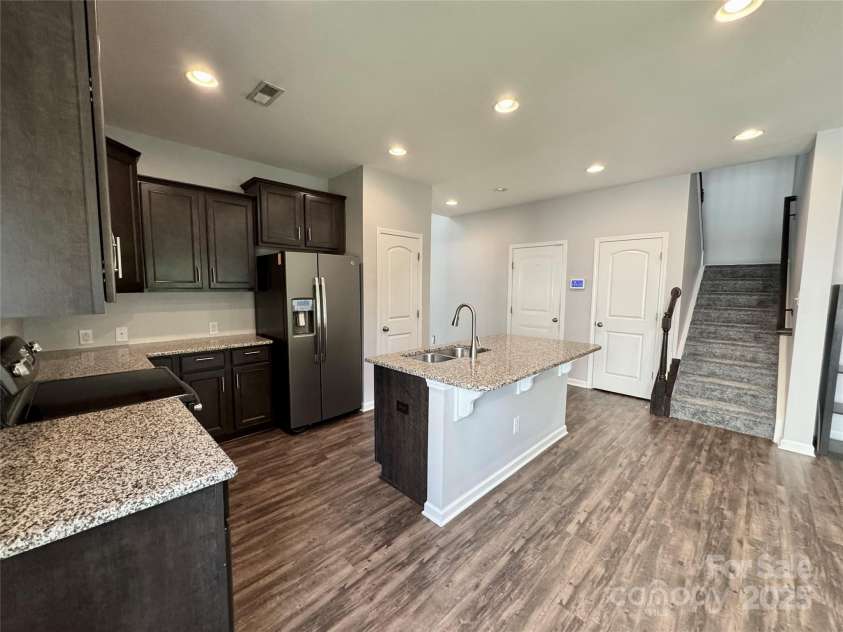 11109 Pond Valley Court, Charlotte, NC 28269.  MLS# CAR4273607, YatesRealty ID 15198. 