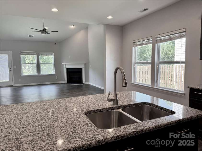 11109 Pond Valley Court, Charlotte, NC 28269.  MLS# CAR4273607, YatesRealty ID 15198. 