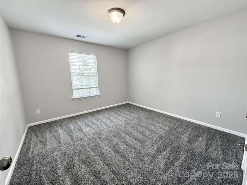 11109 Pond Valley Court, Charlotte, NC 28269.  MLS# CAR4273607, YatesRealty ID 15198. 