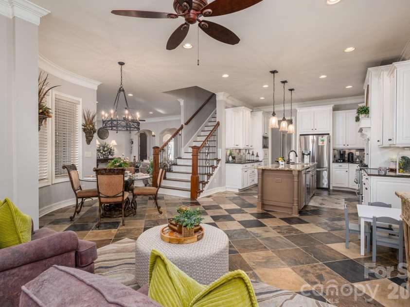 8000 Water View Drive, Belmont, NC 28012.  MLS# CAR4337854, YatesRealty ID 15198. 