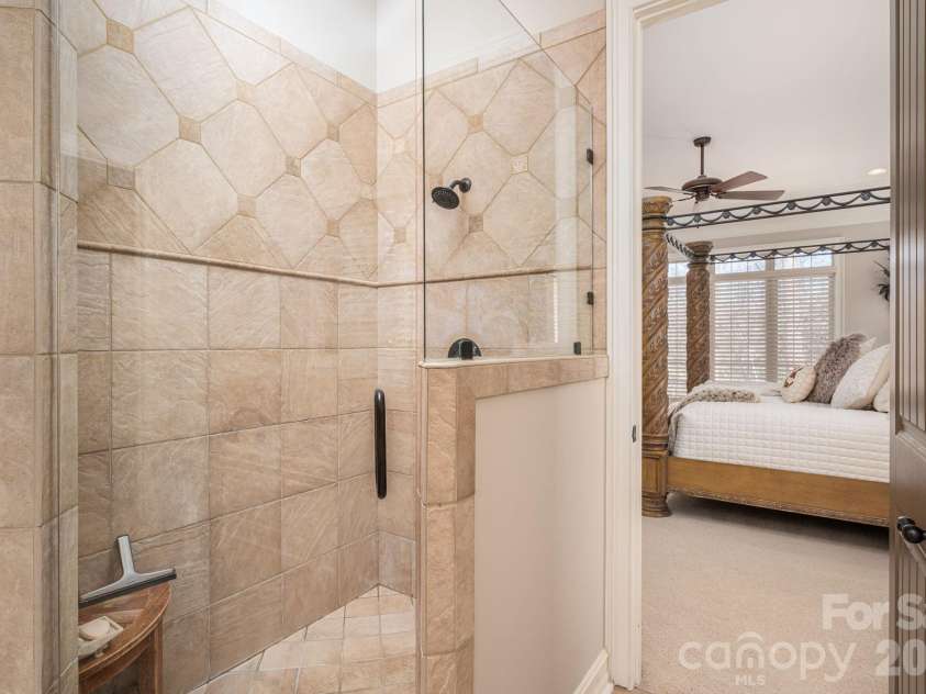 8000 Water View Drive, Belmont, NC 28012.  MLS# CAR4337854, YatesRealty ID 15198. 