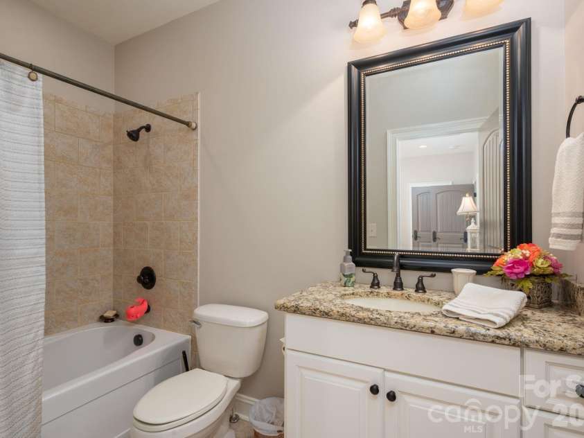 8000 Water View Drive, Belmont, NC 28012.  MLS# CAR4337854, YatesRealty ID 15198. 