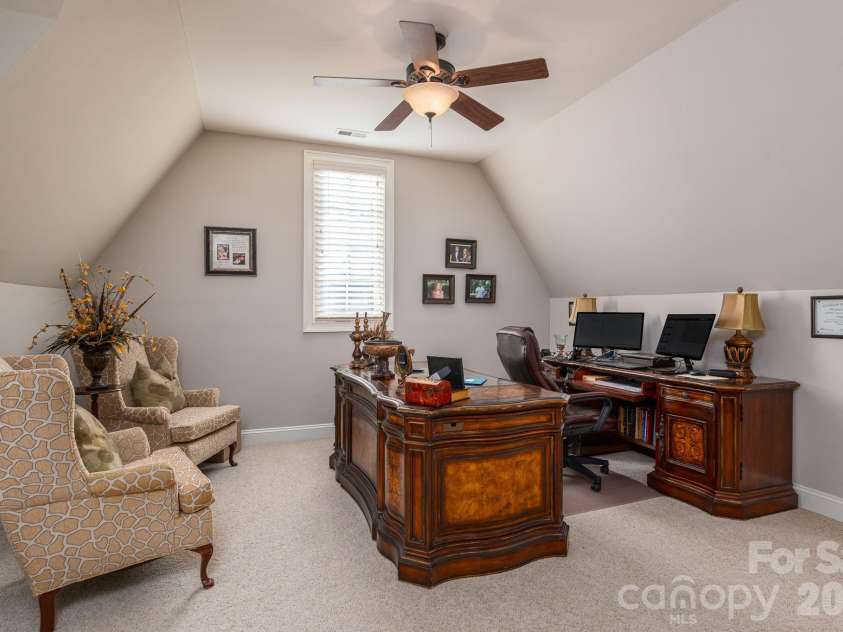 8000 Water View Drive, Belmont, NC 28012.  MLS# CAR4337854, YatesRealty ID 15198. 