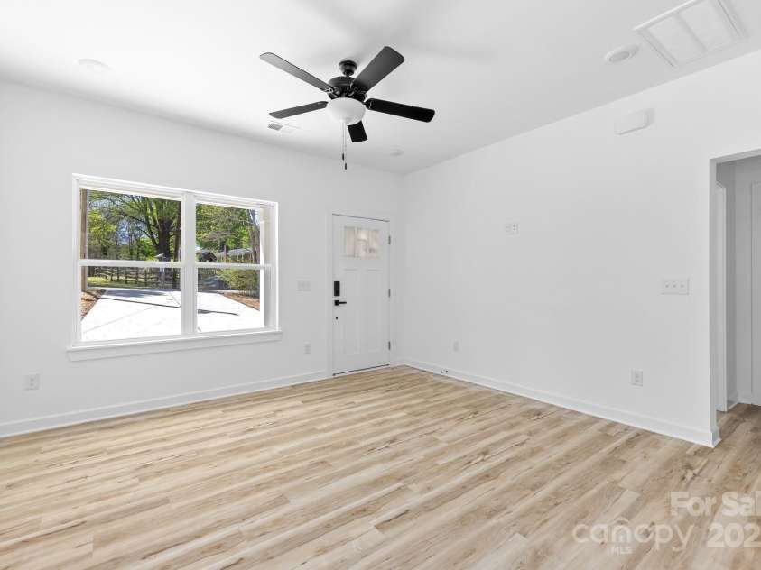 1615 Carlton Avenue, Kannapolis, NC 28083.  MLS# CAR4234885, YatesRealty ID 15199. Bedroom #3