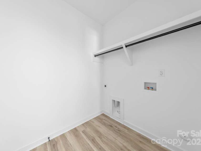 1615 Carlton Avenue, Kannapolis, NC 28083.  MLS# CAR4234885, YatesRealty ID 15199. Laundry Room