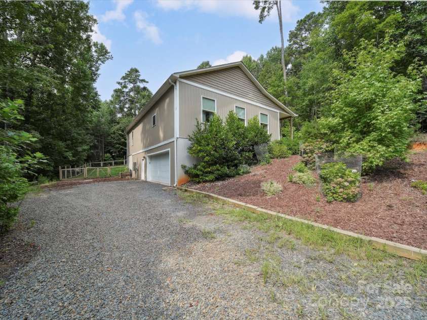 158 Pioneer Drive, Mount Gilead, NC 27306.  MLS# CAR4282197, YatesRealty ID 152. 