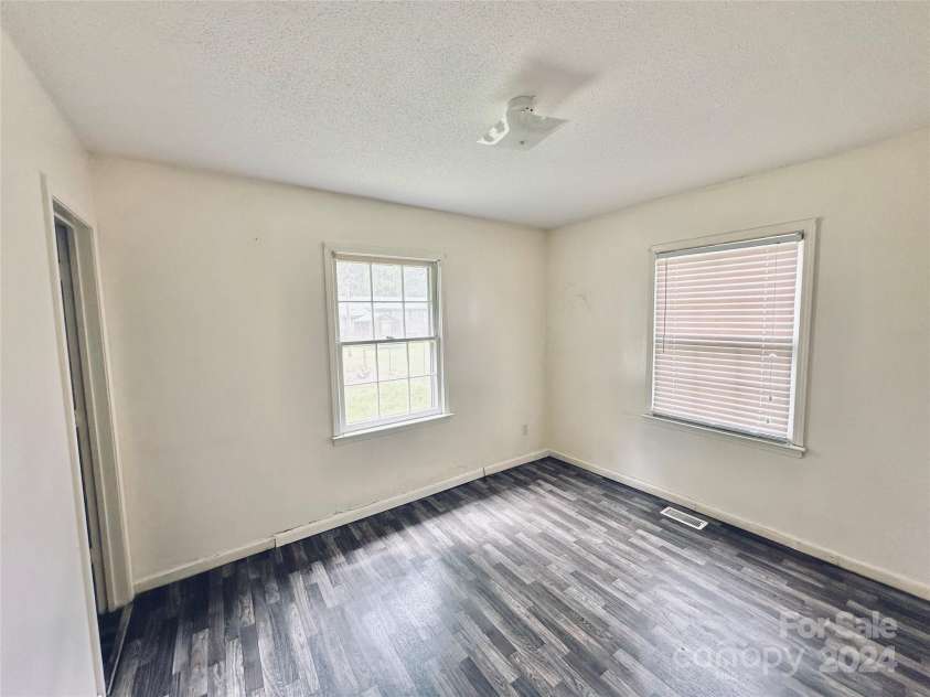 612 Dr Martin Luther King Jr Avenue, Enfield, NC 27823.  MLS# CAR4145152, YatesRealty ID 152. Primary Bedroom