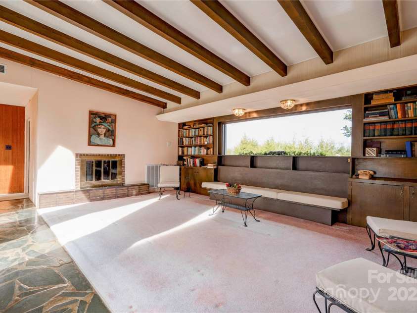 3809 Polkville Road, Shelby, NC 28150.  MLS# CAR4327106, YatesRealty ID 1520. Living Room