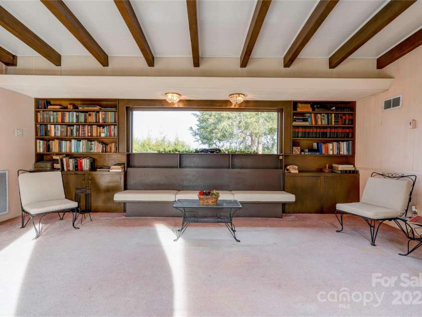 3809 Polkville Road, Shelby, NC 28150.  MLS# CAR4327106, YatesRealty ID 1520. Living Room