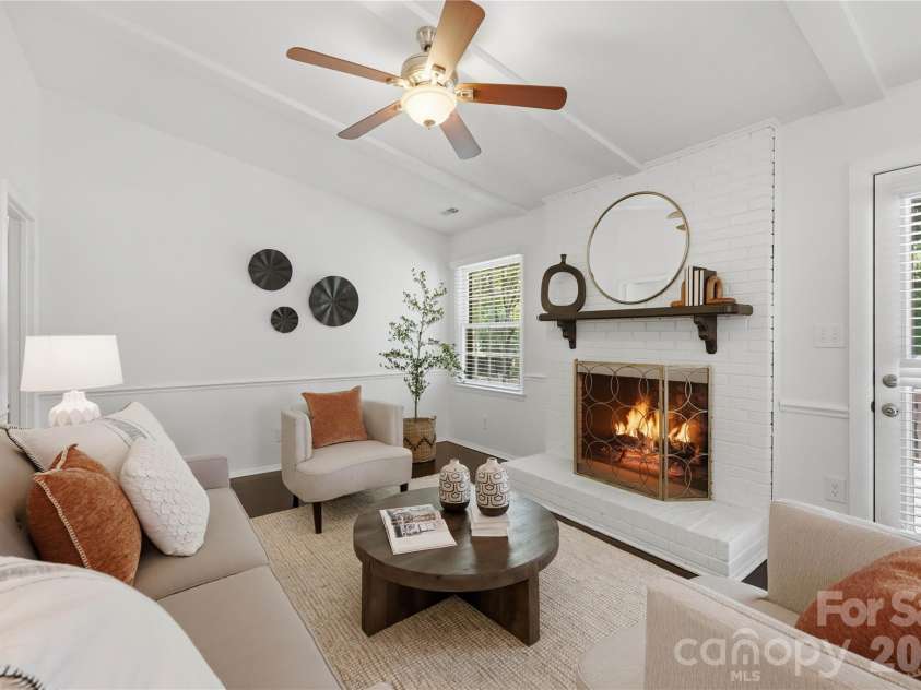 341 Neill Ridge Road, Matthews, NC 28105.  MLS# CAR4370182, YatesRealty ID 15201. 