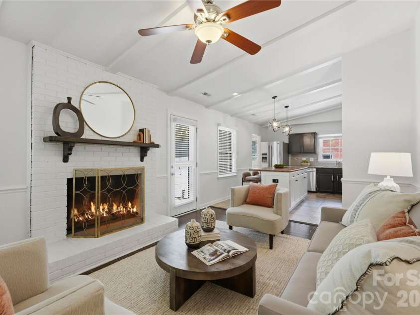 341 Neill Ridge Road, Matthews, NC 28105.  MLS# CAR4370182, YatesRealty ID 15201. 