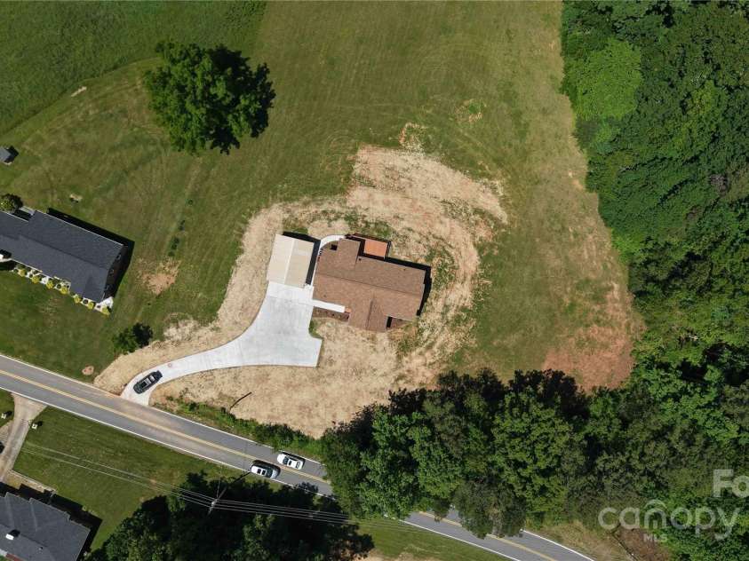 3499 Fairview Road, Nebo, NC 28761.  MLS# CAR4257133, YatesRealty ID 15201. 