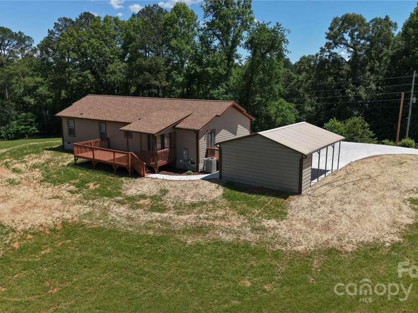 3499 Fairview Road, Nebo, NC 28761.  MLS# CAR4257133, YatesRealty ID 15201. 
