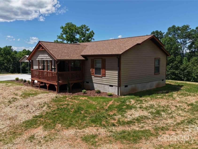 3499 Fairview Road, Nebo, NC 28761.  MLS# CAR4257133, YatesRealty ID 15201. 