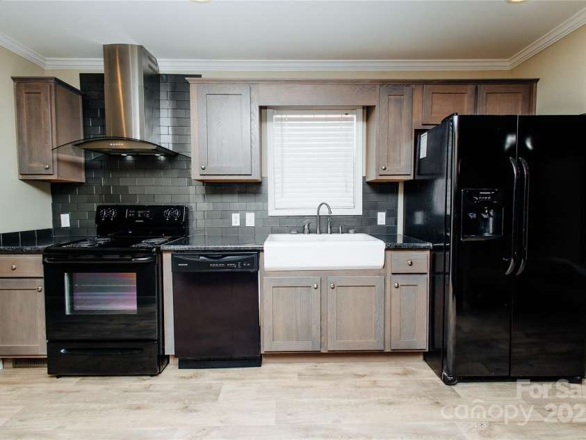 3499 Fairview Road, Nebo, NC 28761.  MLS# CAR4257133, YatesRealty ID 15201. 