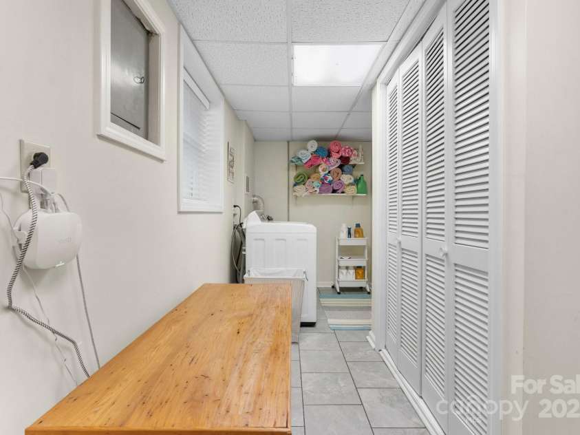 1110 16th Avenue Place, Hickory, NC 28601.  MLS# CAR4253626, YatesRealty ID 15203. Laundry Room