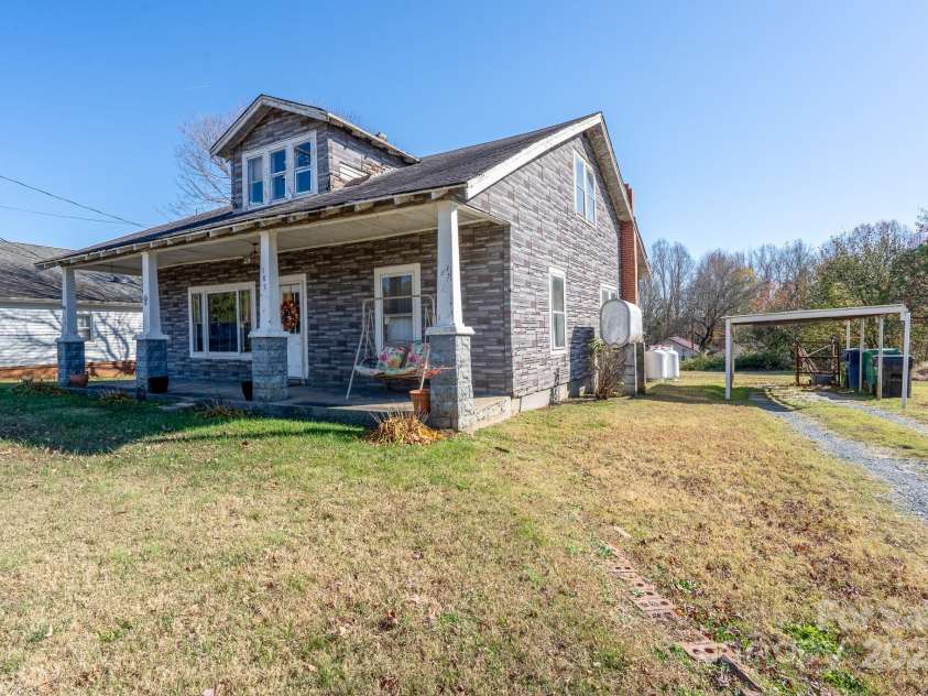 185 Hunter Street, Salisbury, NC 28144.  MLS# CAR4322104, YatesRealty ID 15203. 