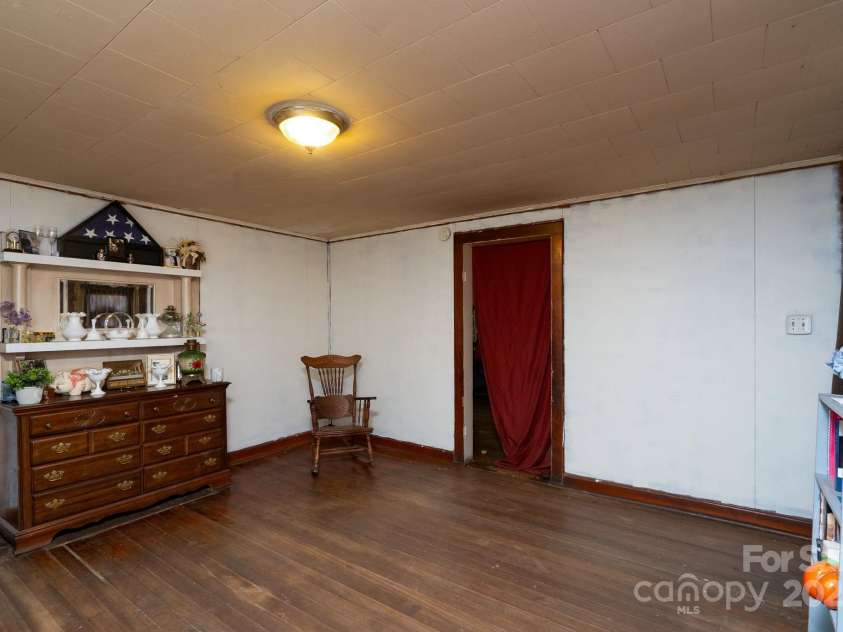 185 Hunter Street, Salisbury, NC 28144.  MLS# CAR4322104, YatesRealty ID 15203. 