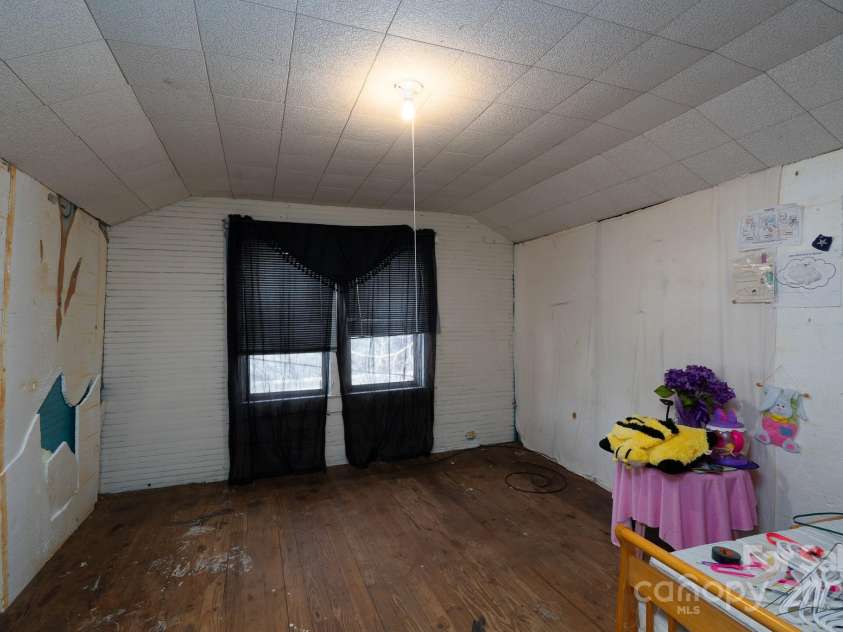 185 Hunter Street, Salisbury, NC 28144.  MLS# CAR4322104, YatesRealty ID 15203. 
