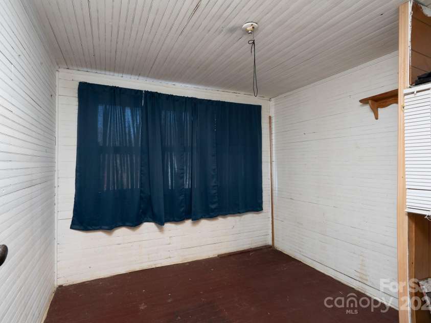 185 Hunter Street, Salisbury, NC 28144.  MLS# CAR4322104, YatesRealty ID 15203. 