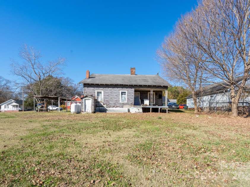 185 Hunter Street, Salisbury, NC 28144.  MLS# CAR4322104, YatesRealty ID 15203. 
