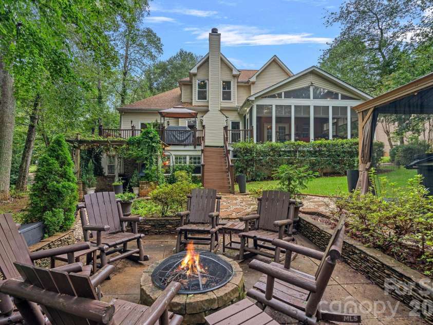172 Tawny Bark Drive, Mooresville, NC 28117.  MLS# CAR4332757, YatesRealty ID 15204. 
