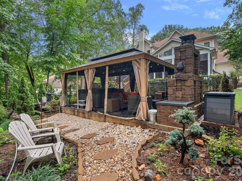 172 Tawny Bark Drive, Mooresville, NC 28117.  MLS# CAR4332757, YatesRealty ID 15204. 
