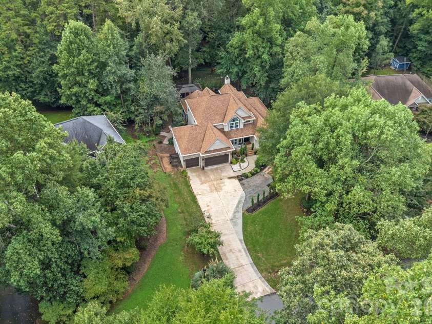 172 Tawny Bark Drive, Mooresville, NC 28117.  MLS# CAR4332757, YatesRealty ID 15204. 