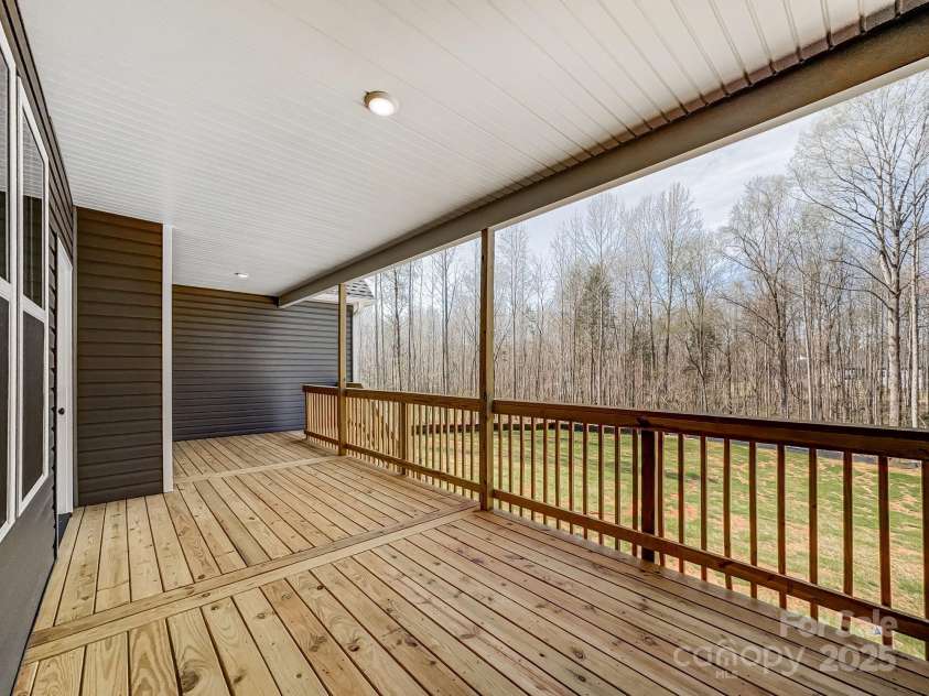 4262 Brandy Creek Court, Clover, SC 29710.  MLS# CAR4234564, YatesRealty ID 15204. 