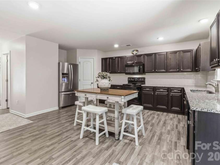 622 Oldham Lane, Rock Hill, SC 29732.  MLS# CAR4370824, YatesRealty ID 15206. 