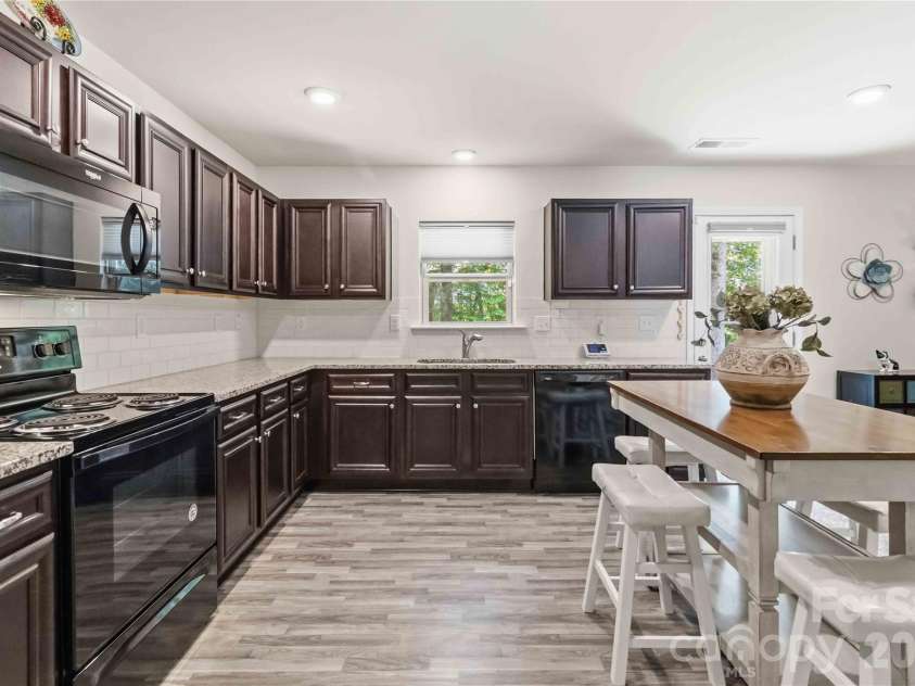 622 Oldham Lane, Rock Hill, SC 29732.  MLS# CAR4370824, YatesRealty ID 15206. 