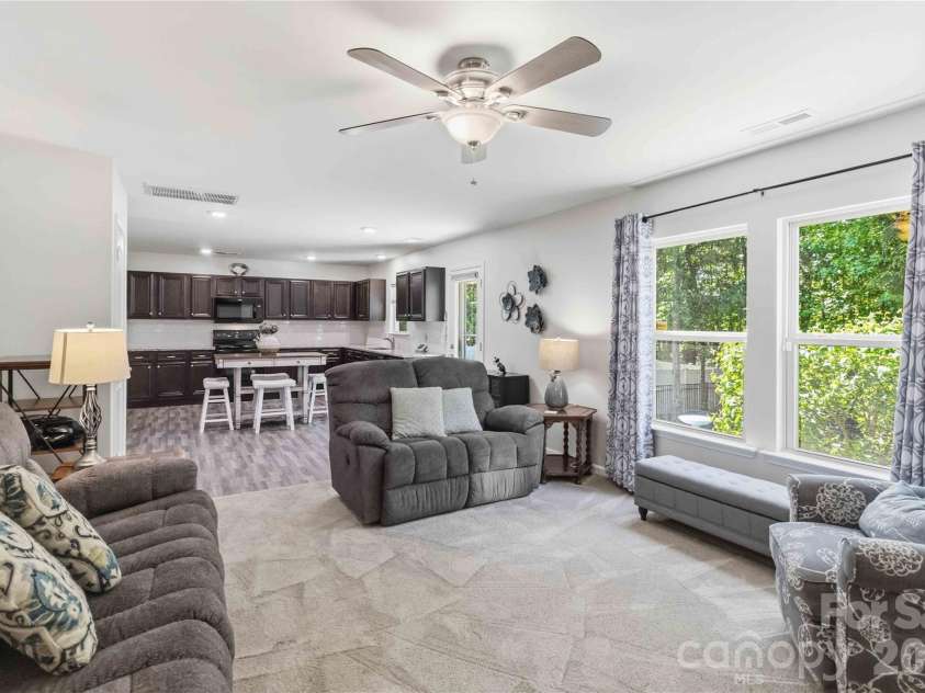 622 Oldham Lane, Rock Hill, SC 29732.  MLS# CAR4370824, YatesRealty ID 15206. 