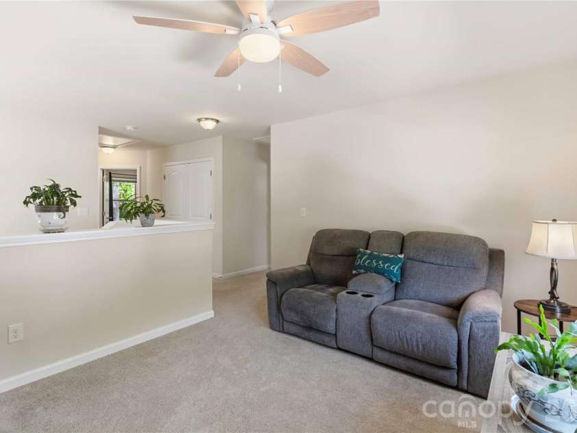 622 Oldham Lane, Rock Hill, SC 29732.  MLS# CAR4370824, YatesRealty ID 15206. 