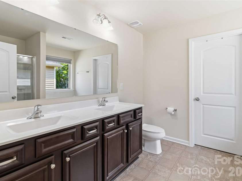 622 Oldham Lane, Rock Hill, SC 29732.  MLS# CAR4370824, YatesRealty ID 15206. 