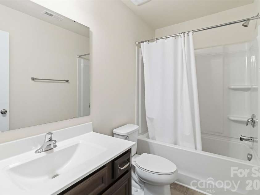622 Oldham Lane, Rock Hill, SC 29732.  MLS# CAR4370824, YatesRealty ID 15206. 