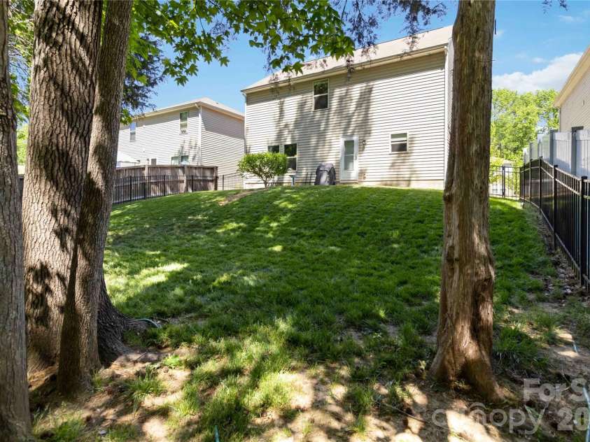 622 Oldham Lane, Rock Hill, SC 29732.  MLS# CAR4370824, YatesRealty ID 15206. 