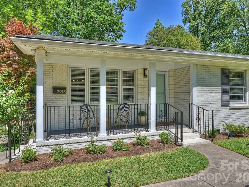 3915 Winfield Drive, Charlotte, NC 28205.  MLS# CAR4368848, YatesRealty ID 15207. 
