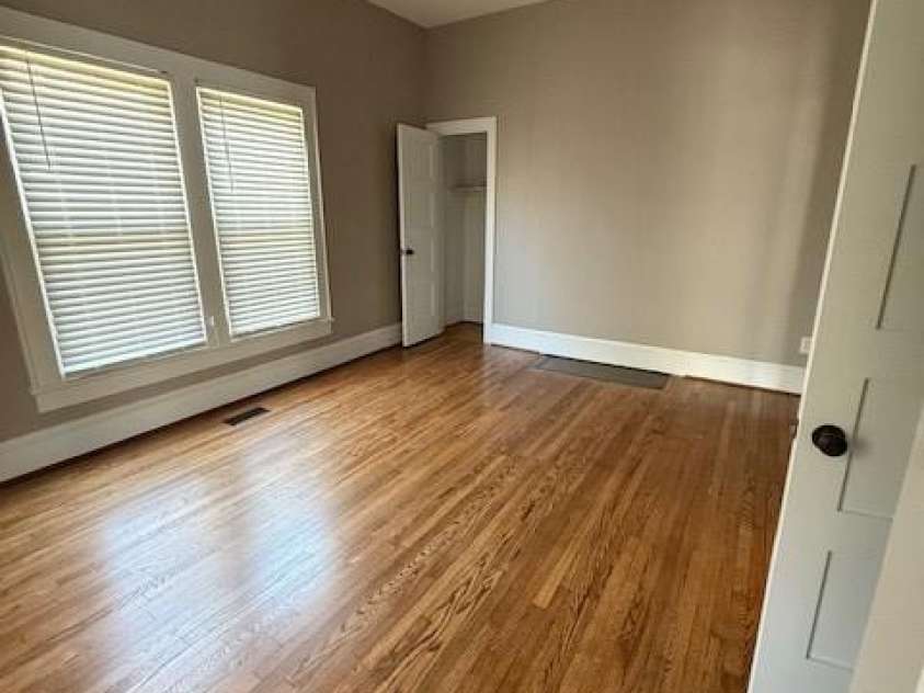 705 3rd Avenue, Hickory, NC 28601.  MLS# CAR4243431, YatesRealty ID 15209. 